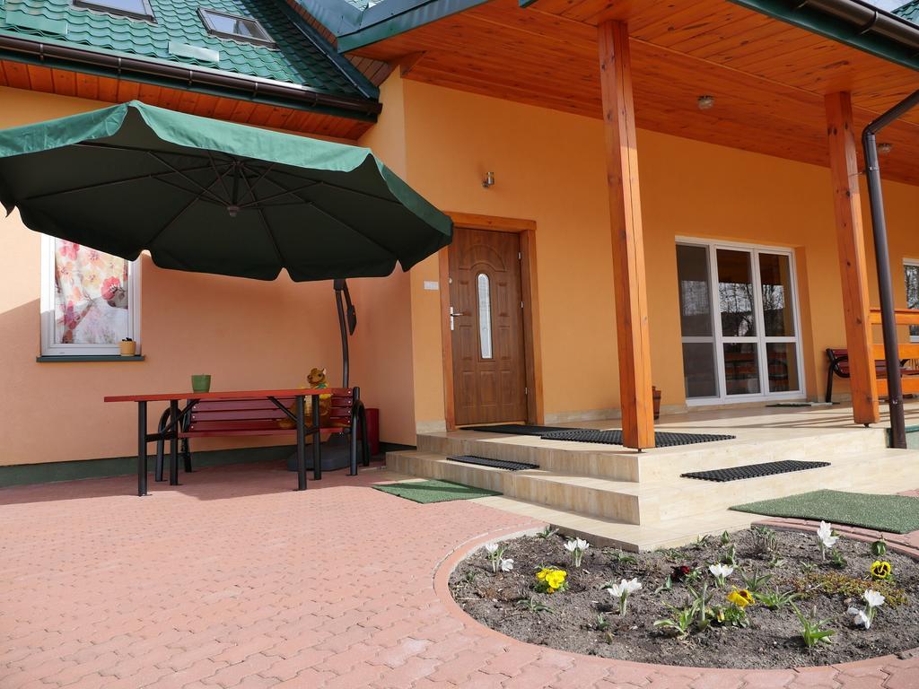 Apartamento Pl.Outback Białowieża Exterior foto